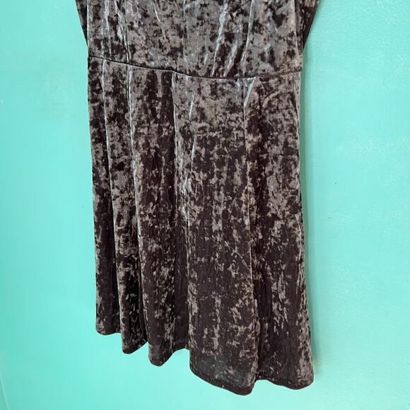 American Eagle AE Crushed Velvet Ruffle Mini Dress - Picture 9 of 13